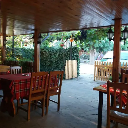 Astra Pensionat 3*